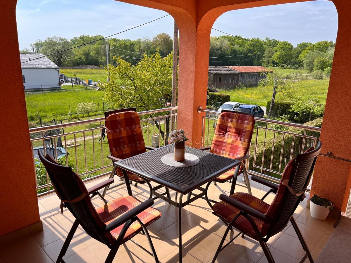 Apartman Magnolia Petrovina Turopoljska Buitenkant foto